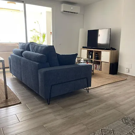 Casa Peartree - 2 Bed With Ocean Views アパート エステポナ